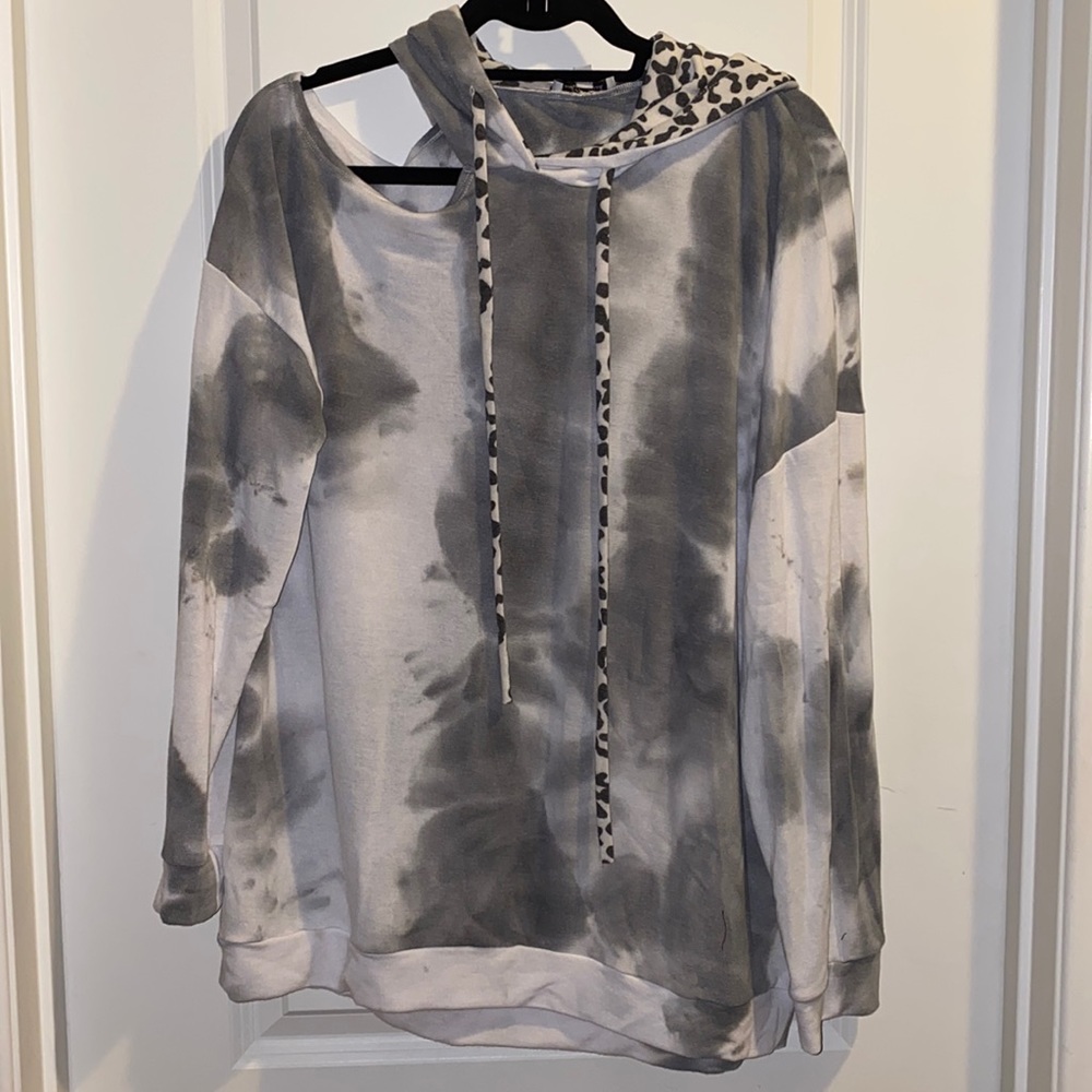 White Birch NWOT XL Cold Shoulder Tie Dye Animal Print Lined Hoodie Lightweight